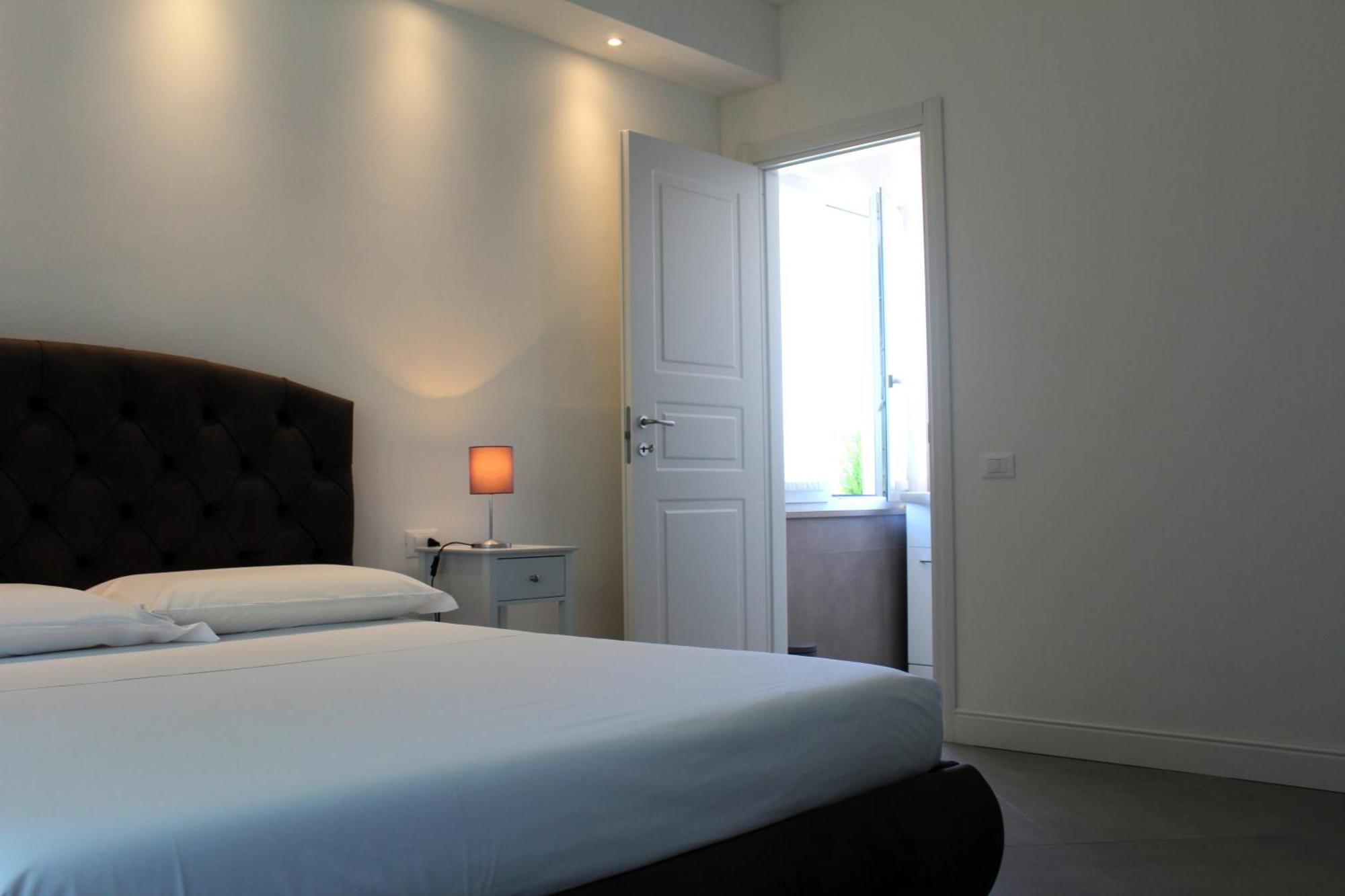 Villa Forte Salvi - Rooms Peschiera del Garda Exterior photo